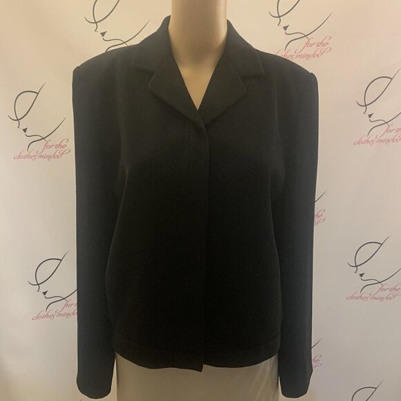 Larry Levine. Size 8. Lined Long Sleeve Button Up Jacket. Knit. AL - Picture 1 of 7